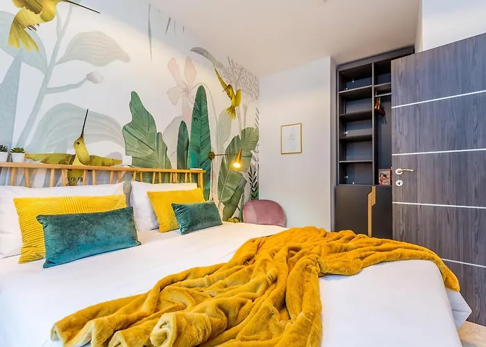 NEU COLIBRI-Design-Appartment mit großer Terrasse, Zugang zur Bucht