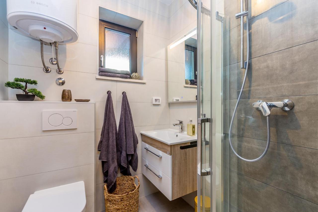 Neu Colibri-design-appartment Mit Großer Terrasse, Zugang Zur Bucht Apartment *